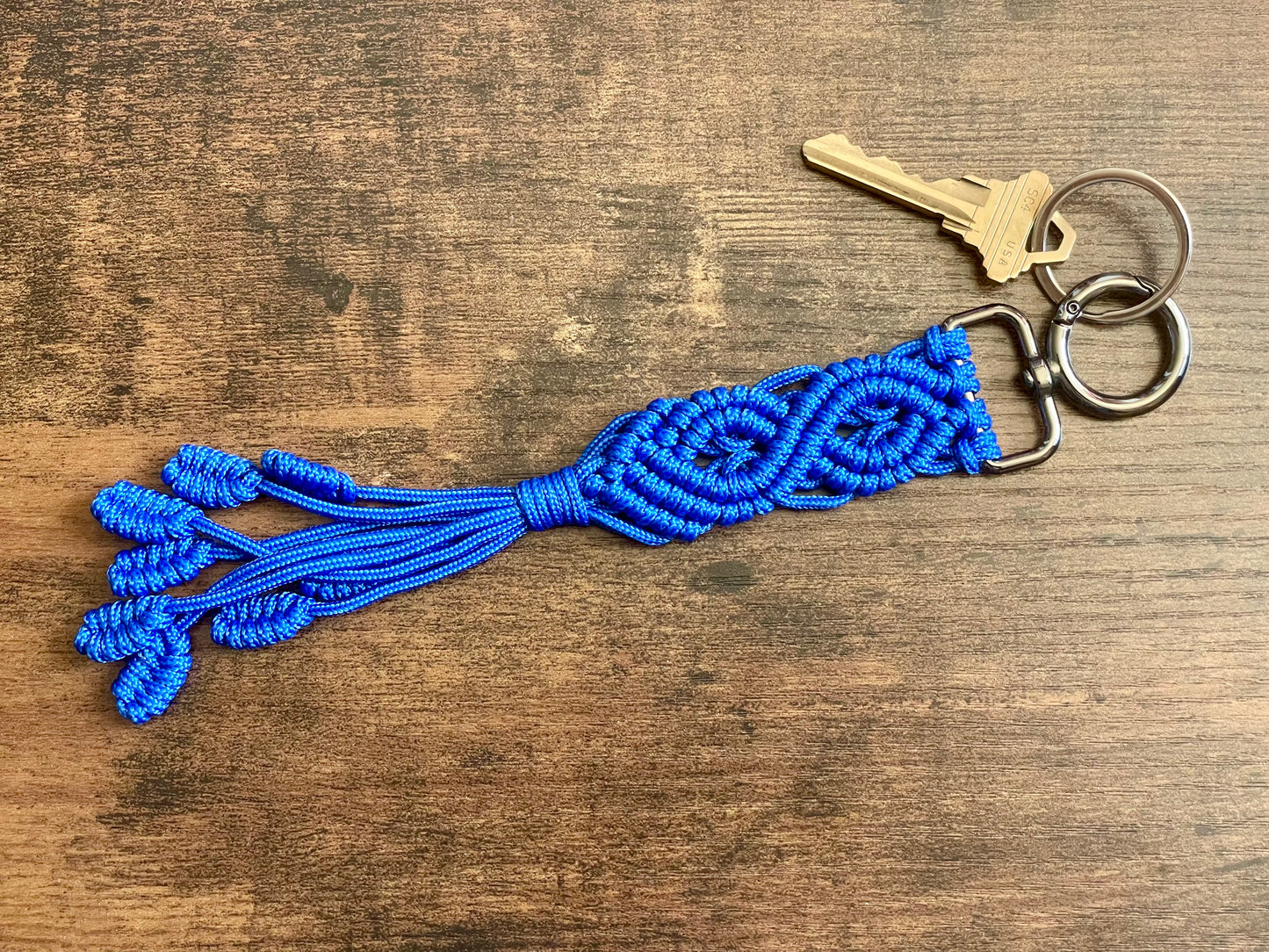 Macramé Paracord Keychain – Royal Blue Double Diamond Knot