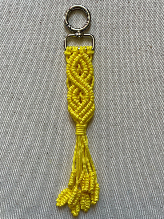 Macramé Paracord Keychain – Yellow Double Diamond Knot
