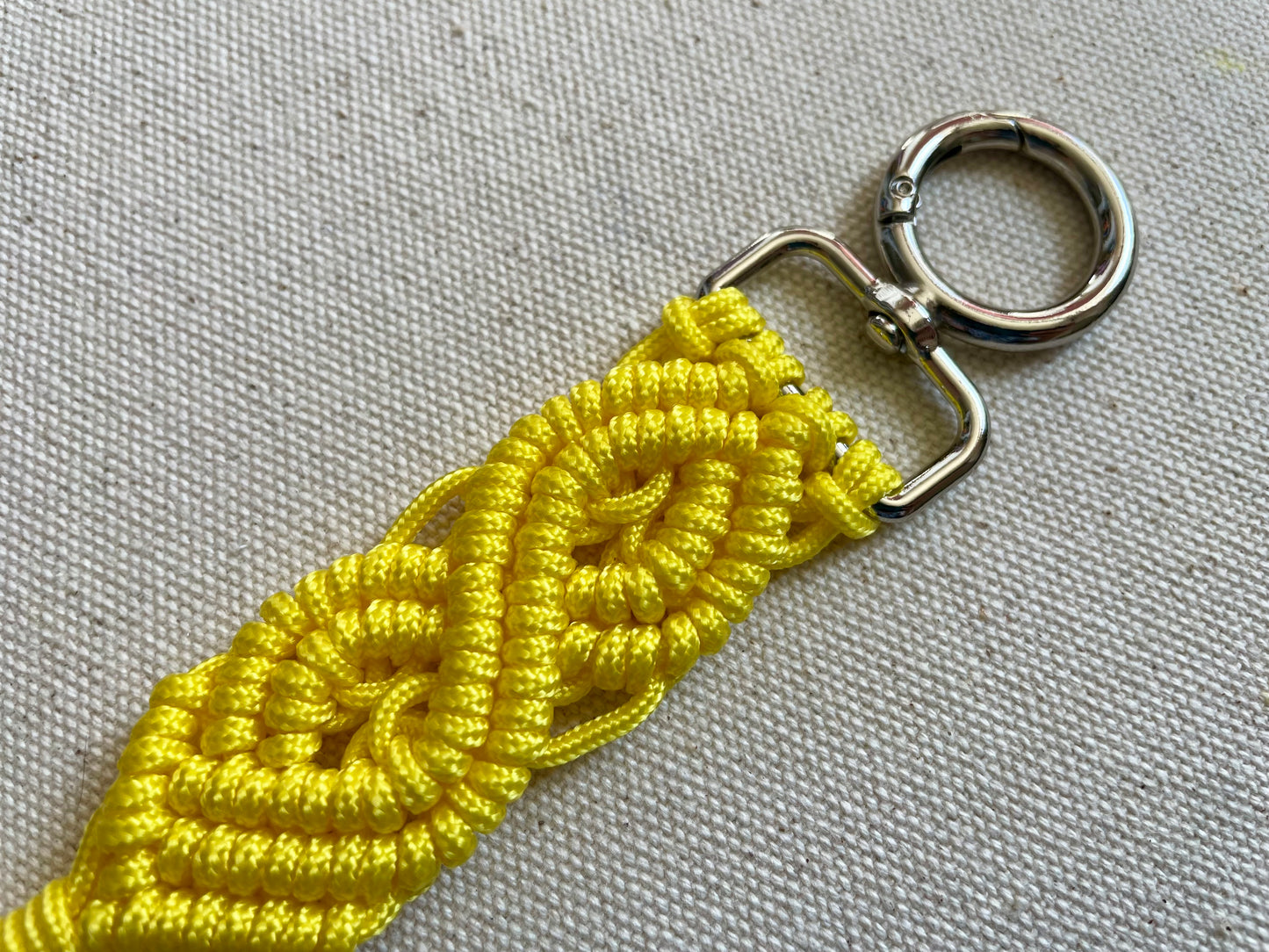 Macramé Paracord Keychain – Yellow Double Diamond Knot