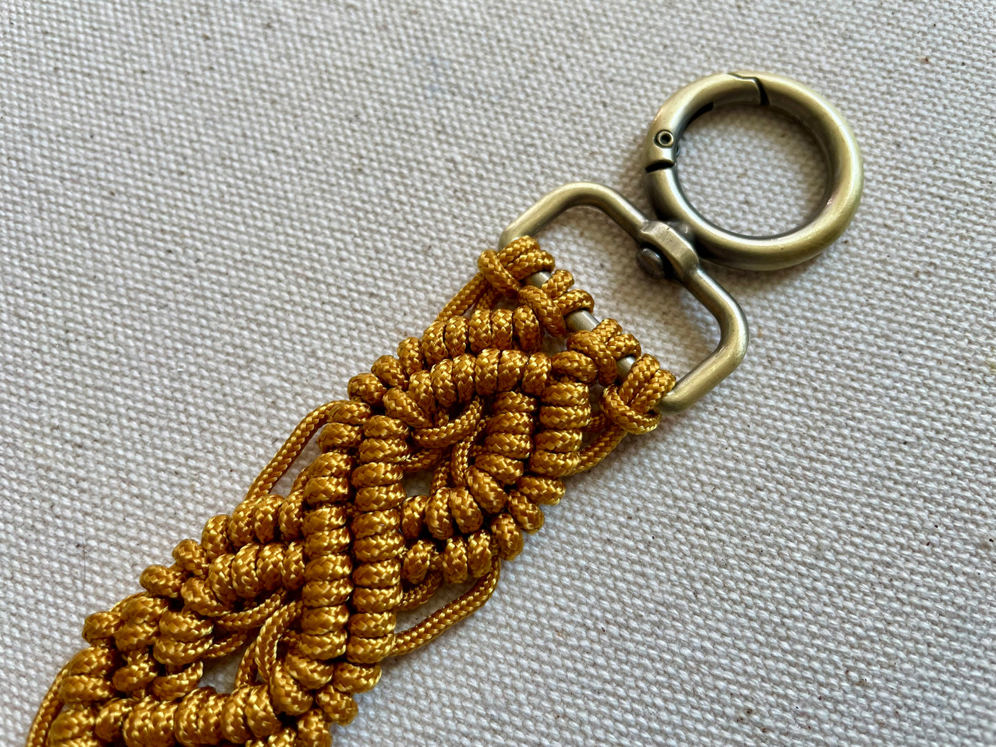 Macramé Paracord Keychain – Antique Gold Double Diamond Knot