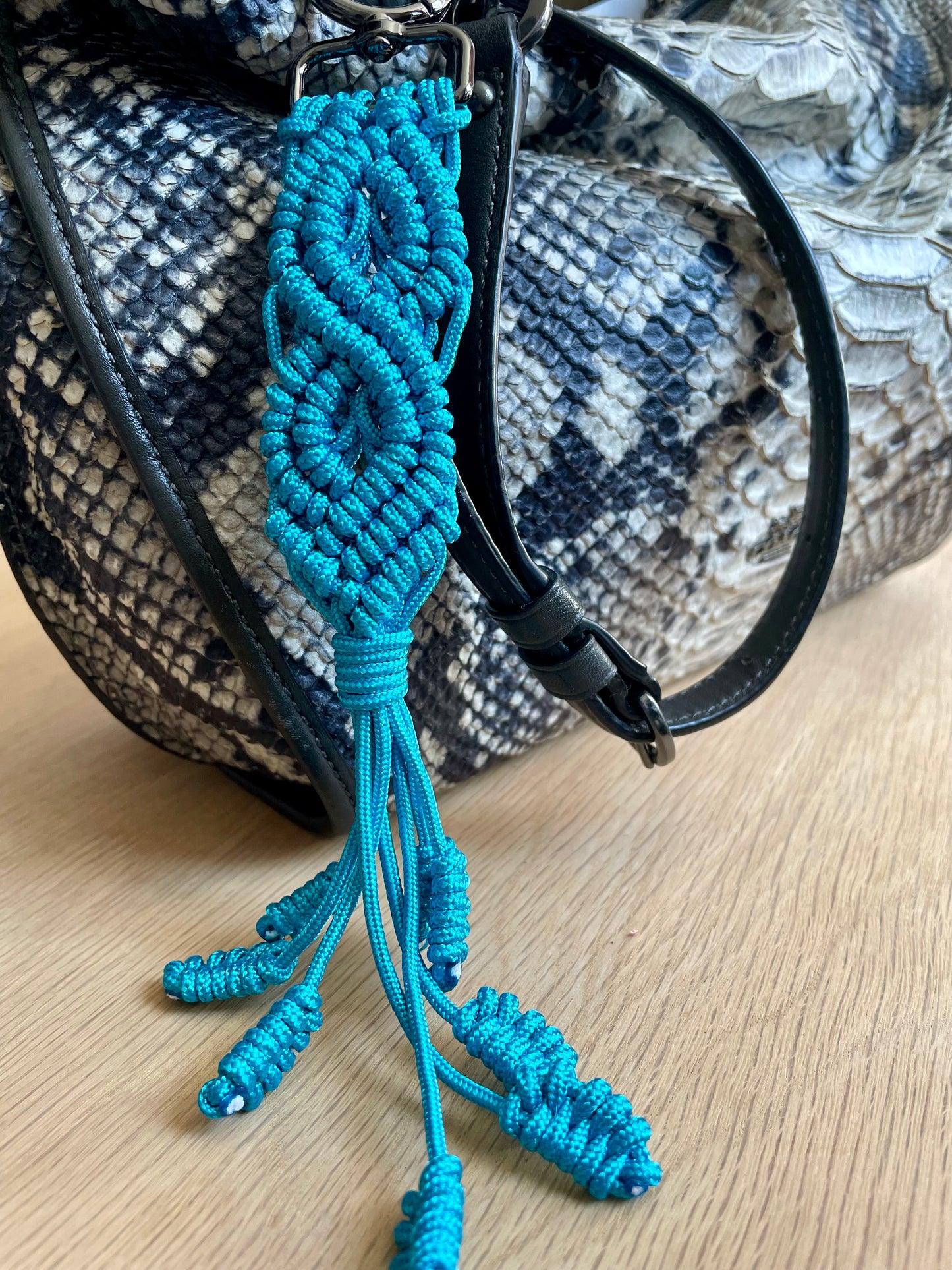 Macramé Paracord Keychain – Sky Blue Double Diamond Knot