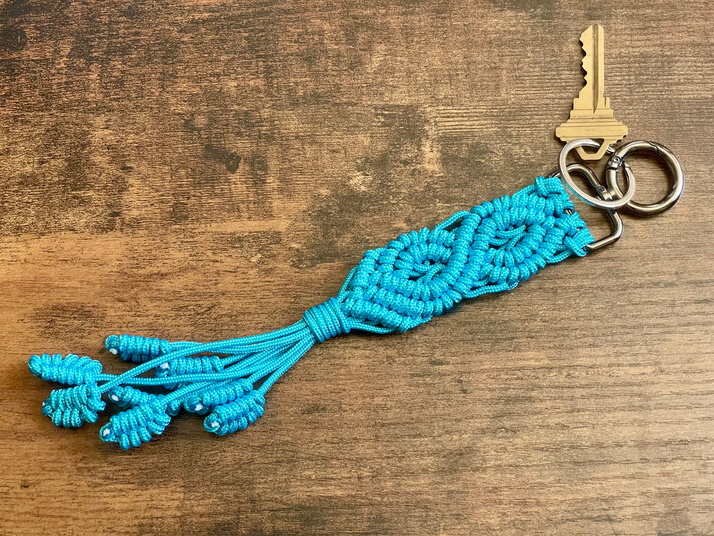 Macramé Paracord Keychain – Sky Blue Double Diamond Knot