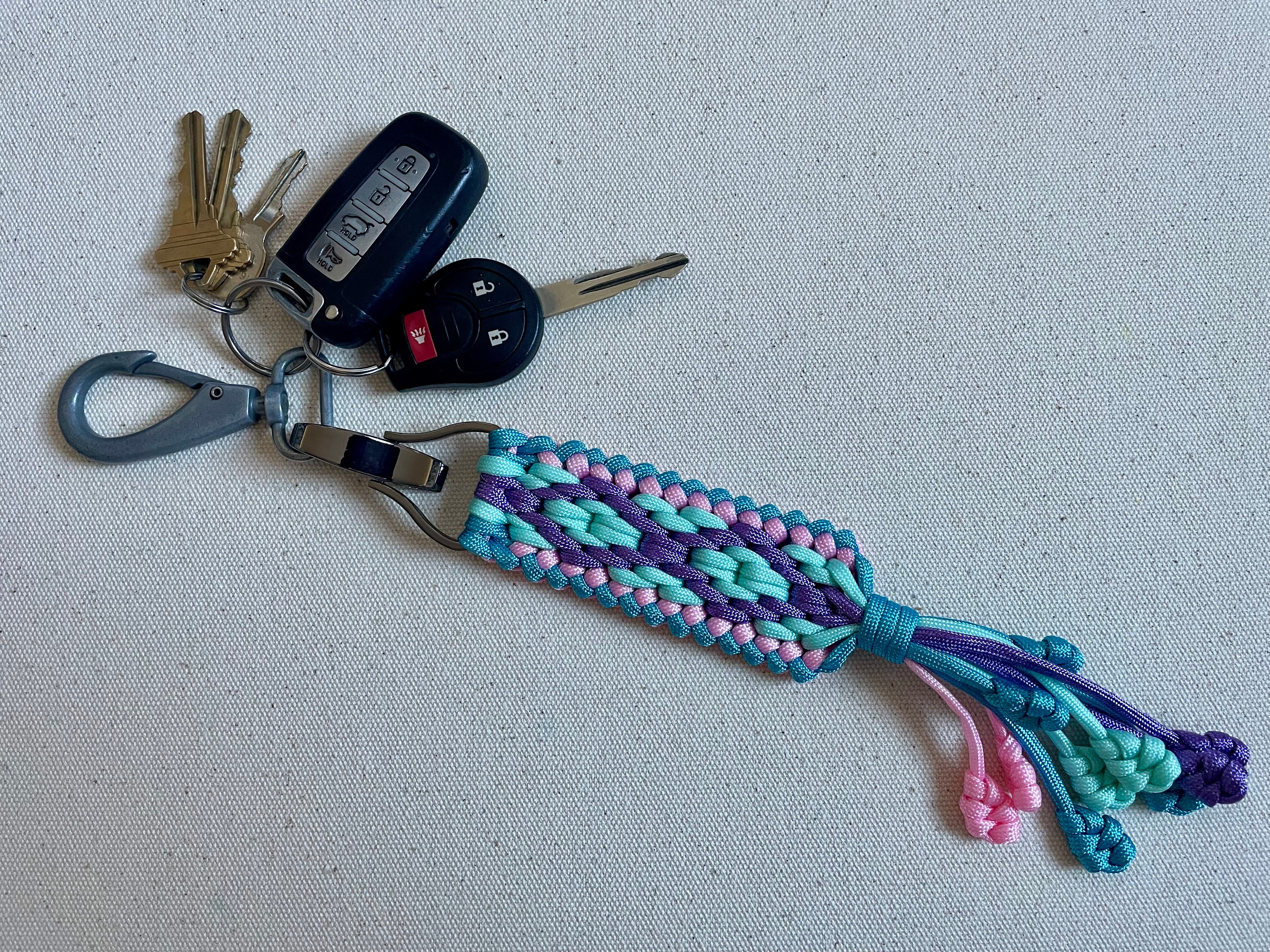 Macramé Paracord Keychain in Cotton Candy Diamond Pattern - Zaira